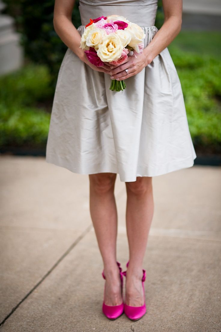 what color shoes with grey dress